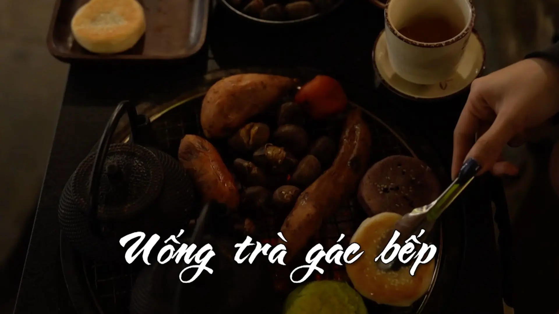 Uống trà gác bếp | Nhịp sống Hà Nội | 27/12/2025